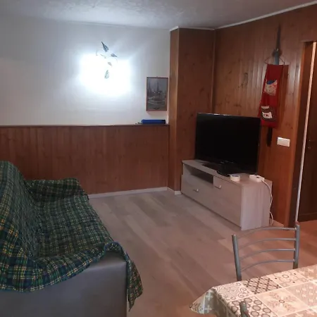 Grazioso Bilocale In Val Vigezzo Lägenhet