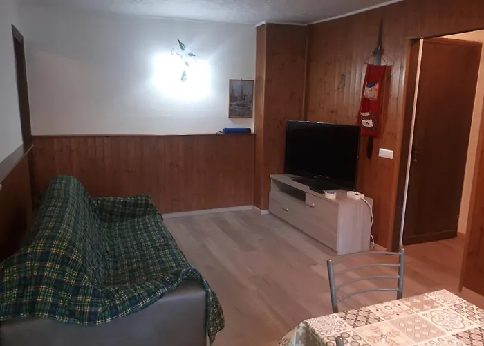 Grazioso Bilocale In Val Vigezzo Διαμέρισμα